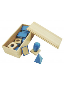 Niebieskie bryły geometryczne w pudełku